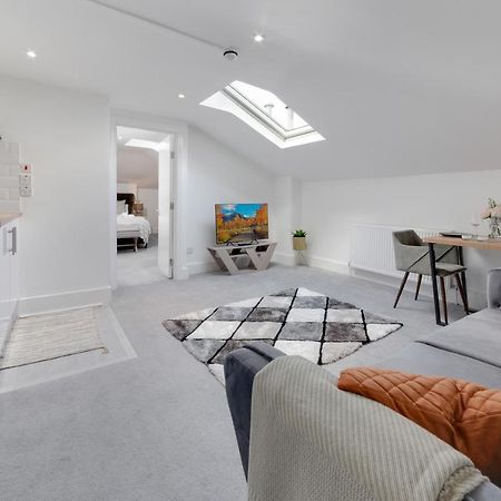 Suites By Rehoboth - M'Nuchah - Camden Road Londyn Zewnętrze zdjęcie
